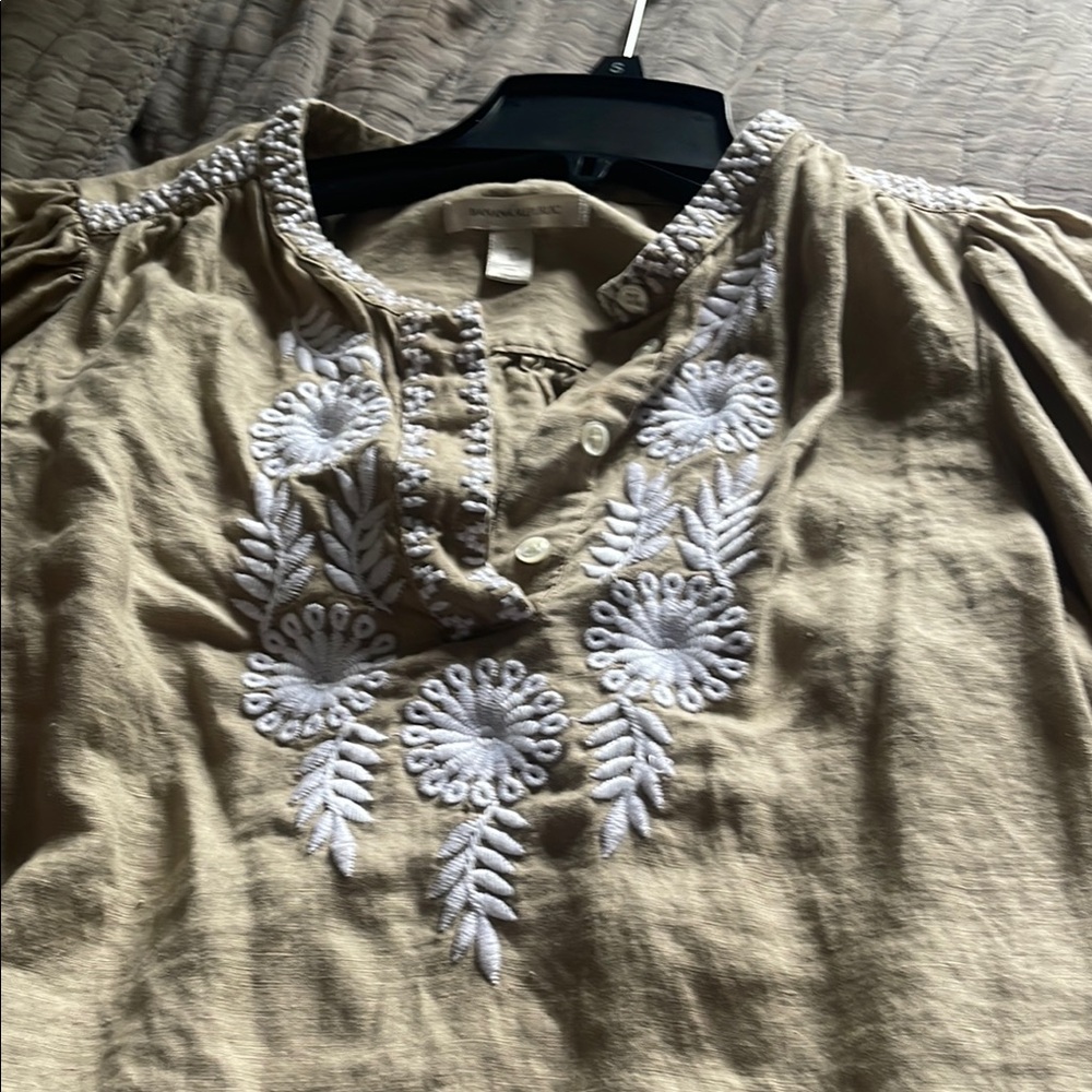 Banana Republic Tan Embellished 3/4 Sleeve Blouse